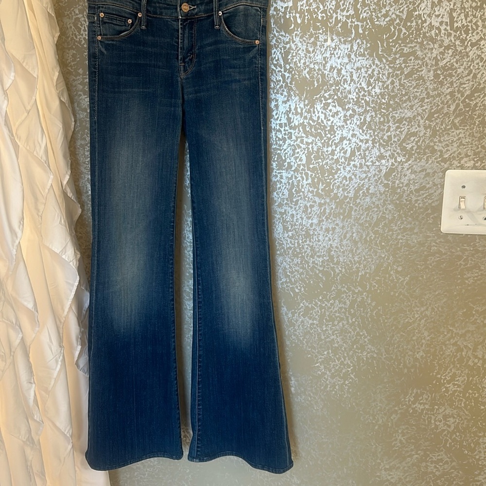 Mother, low rise, flare, bottom style, Wilder wash, medium, kitty like new